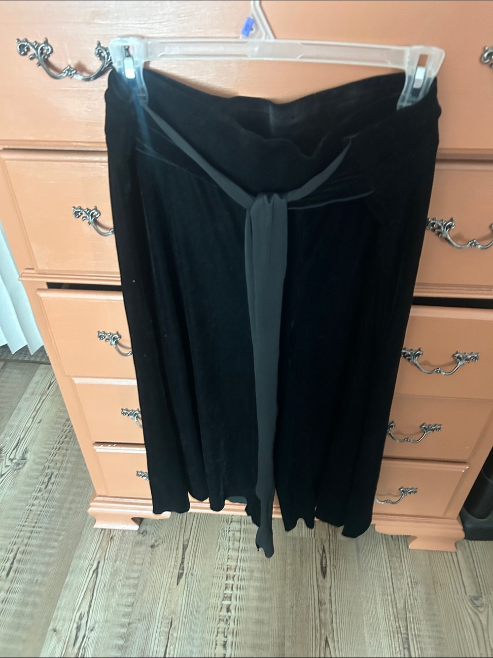 Black Women's Tie-Waist pants